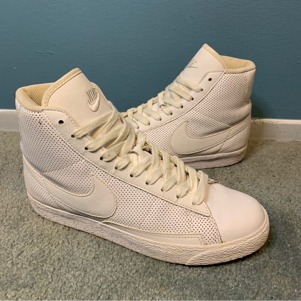 Nike Boys Blazer Mid 318705-112 White Basketball Shoes Sneakers Size 6Y